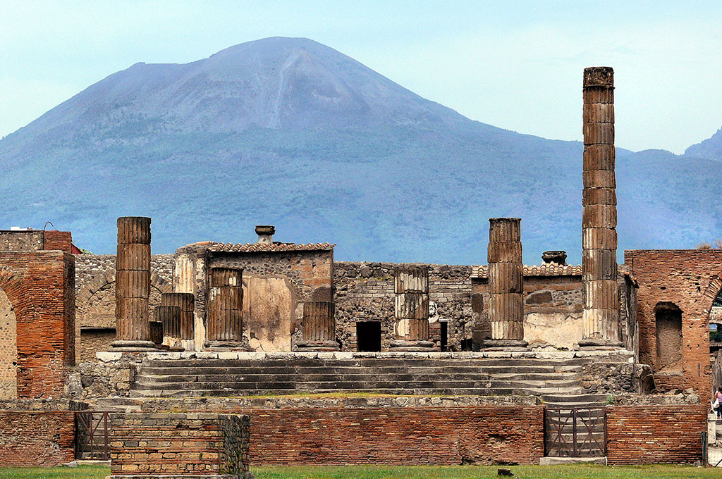 Pompeii, Herculaneum & Wine Experience